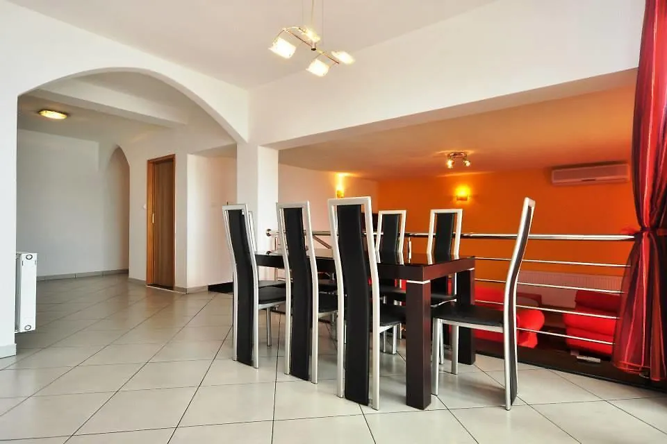 Apartment Luxury Cream Kaštela 0*,