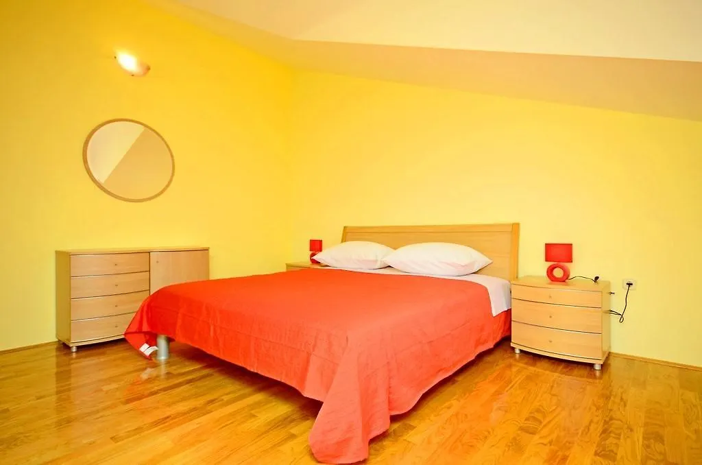 Apartment Luxury Cream Kaštela