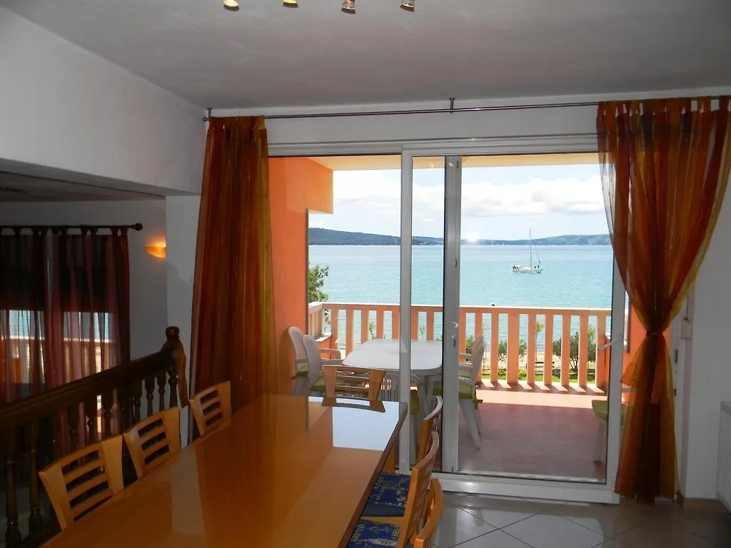 Apartment Luxury Cream Kaštela 0*,