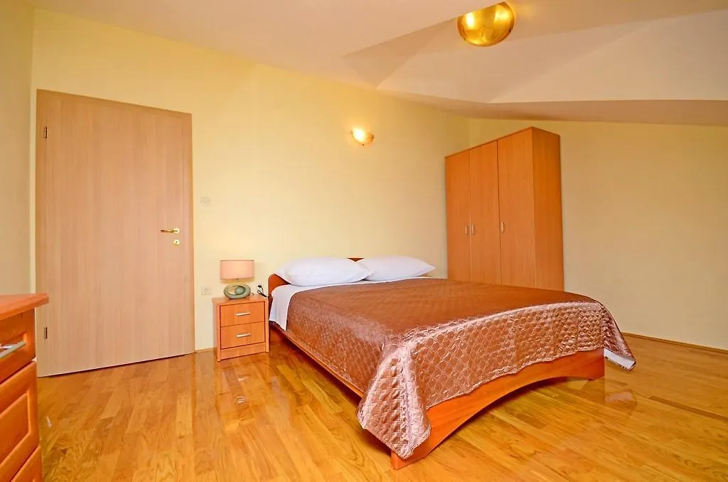 Apartment Luxury Cream Kaštela