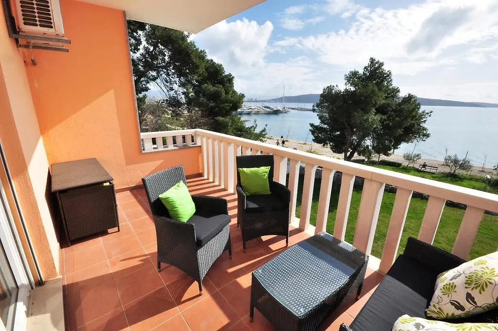 Apartment Luxury Cream Kaštela
